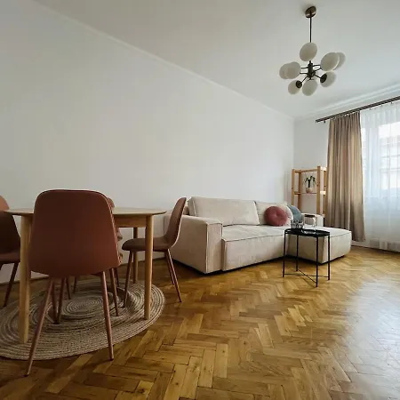 Lägenhet Utulny 2-izbovy S Balkonom V Centre Mesta Bratislava